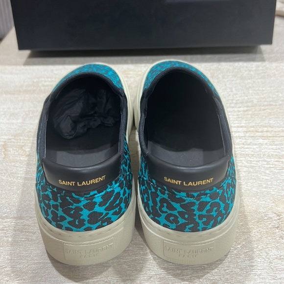 Saint Laurent Unisex Leopard Slip On - Picture 4 of 11